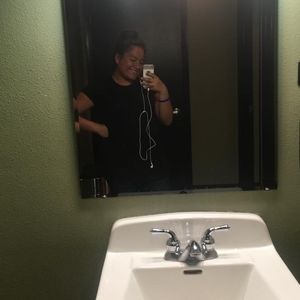 Meet your Posher, Denise